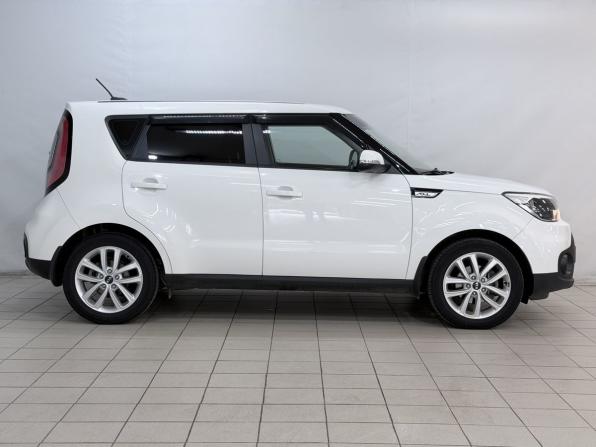Kia Soul II Рестайлинг с пробегом 2018 года, цена 1 550 000 рублей, 106000 км, хэтчбек, Автокод Объявления