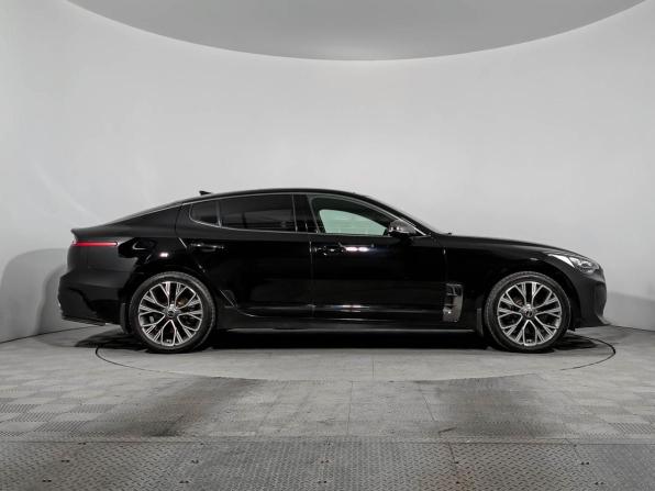 Kia Stinger I с пробегом 2018 года, цена 2 660 000 рублей, 122186 км, лифтбек, Автокод Объявления