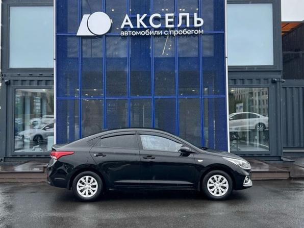 Hyundai Solaris II с пробегом 2017 года, цена 955 000 рублей, 211000 км, седан, Автокод Объявления