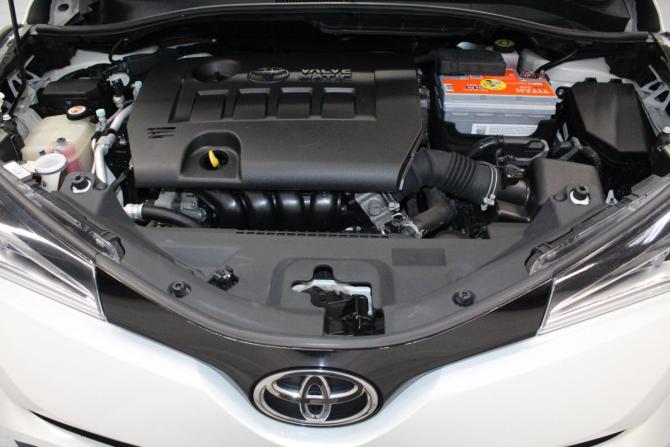 Toyota C-HR I Рестайлинг с пробегом 2019 года, цена 1 999 000 рублей, 159418 км, внедорожник, Автокод Объявления