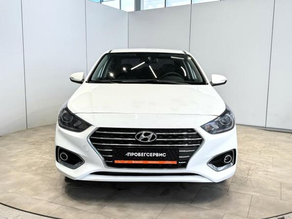 Hyundai Solaris II с пробегом 2017 года, цена 1 345 000 рублей, 163250 км, седан, Автокод Объявления