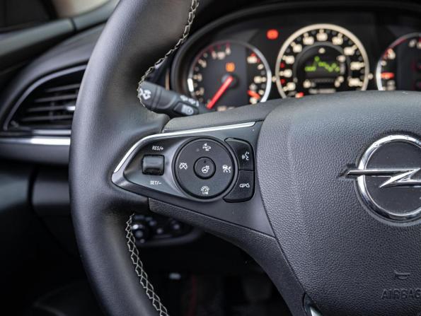 Opel Insignia II с пробегом 2018 года, цена 1 380 000 рублей, 162618 км, универсал, Автокод Объявления