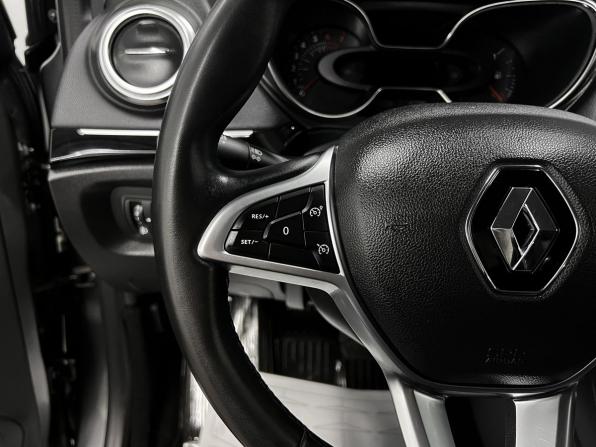 Renault Kaptur I Рестайлинг с пробегом 2021 года, цена 1 675 000 рублей, 75822 км, внедорожник, Автокод Объявления