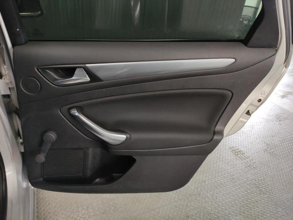 Ford Mondeo IV Рестайлинг с пробегом 2011 года, цена 655 000 рублей, 195897 км, седан, Автокод Объявления