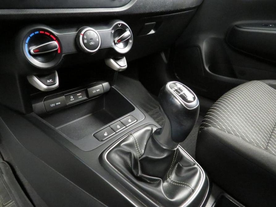 Kia Rio IV Санкт-Петербург  - изображение 9