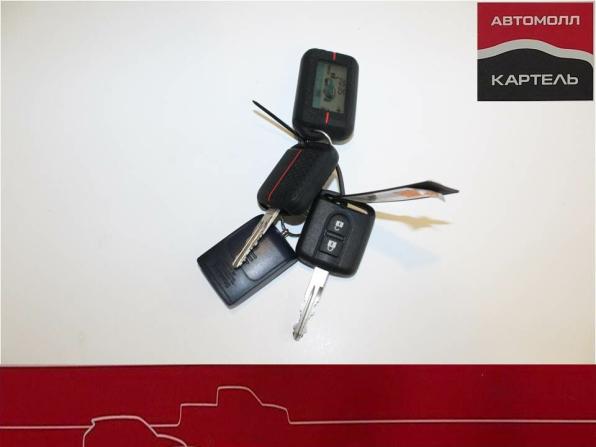 Nissan Pathfinder III Рестайлинг с пробегом 2013 года, цена 1 729 000 рублей, 153000 км, внедорожник, Автокод Объявления