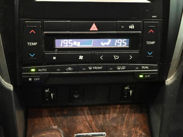 Toyota Camry VII (XV50) Рестайлинг с пробегом 2017 года, цена 2 550 000 рублей, 108321 км, седан, Автокод Объявления
