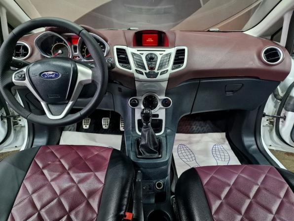 Ford Fiesta Mk6 с пробегом 2009 года, цена 550 000 рублей, 137484 км, хэтчбек, Автокод Объявления