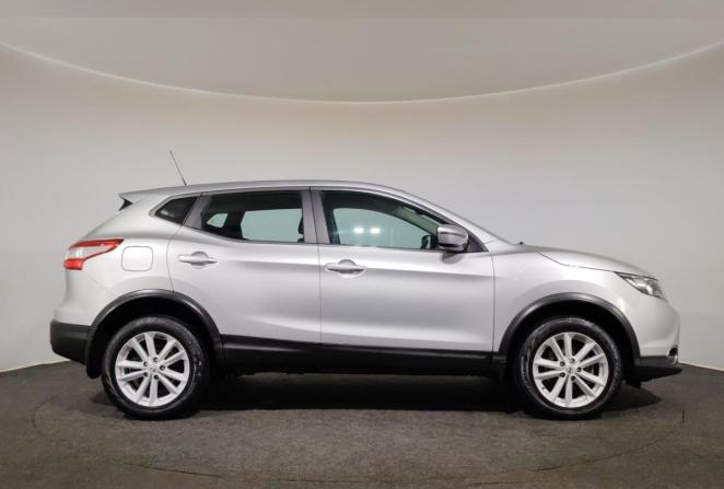 Nissan Qashqai II с пробегом 2015 года, цена 1 260 000 рублей, 102382 км, внедорожник, Автокод Объявления
