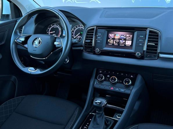 Skoda Karoq I с пробегом 2022 года, цена 2 663 900 рублей, 50276 км, внедорожник, Автокод Объявления
