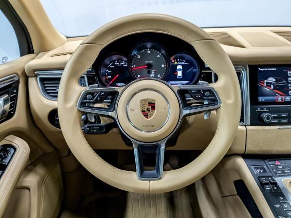 Porsche Macan I с пробегом 2016 года, цена 4 550 000 рублей, 48614 км, внедорожник, Автокод Объявления
