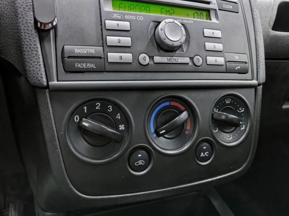 Ford Fiesta Mk5 с пробегом 2007 года, цена 395 000 рублей, 199006 км, хэтчбек, Автокод Объявления