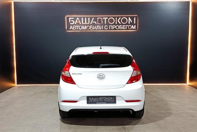 Hyundai Solaris I Рестайлинг с пробегом 2016 года, цена 895 000 рублей, 154751 км, хэтчбек, Автокод Объявления