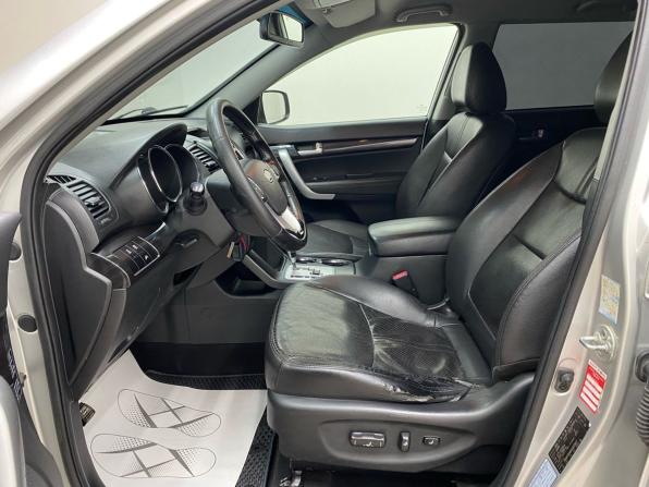 Kia Sorento II с пробегом 2009 года, цена 900 000 рублей, 284107 км, внедорожник, Автокод Объявления