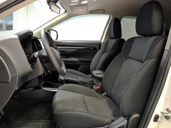 Mitsubishi Outlander III Рестайлинг 3 с пробегом 2019 года, цена 1 975 000 рублей, 82603 км, внедорожник, Автокод Объявления