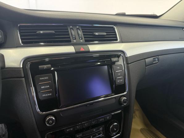 Skoda Superb II Рестайлинг с пробегом 2014 года, цена 1 549 000 рублей, 130000 км, лифтбек, Автокод Объявления