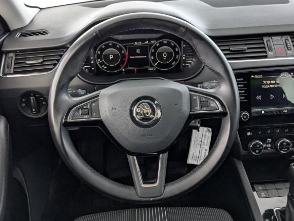 Skoda Octavia III (A7) Рестайлинг с пробегом 2019 года, цена 2 100 000 рублей, 65037 км, лифтбек, Автокод Объявления