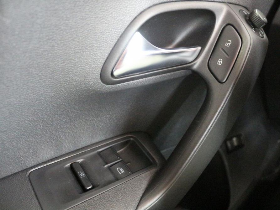 Volkswagen Polo V Рестайлинг Стерлитамак  - изображение 11