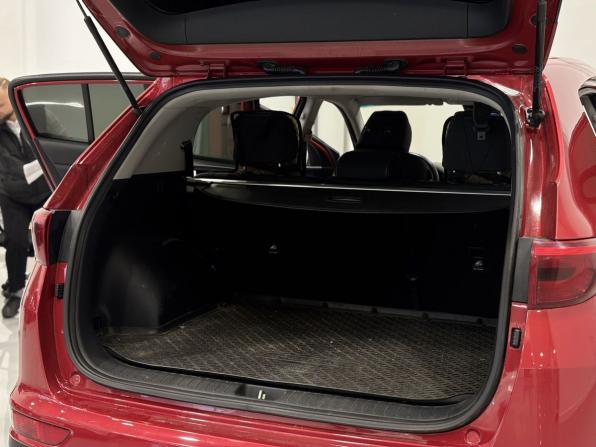 Kia Sportage IV с пробегом 2018 года, цена 2 145 000 рублей, 125000 км, внедорожник, Автокод Объявления
