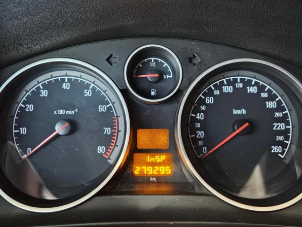 Opel Zafira B Рестайлинг с пробегом 2011 года, цена 499 000 рублей, 279293 км, минивэн, Автокод Объявления
