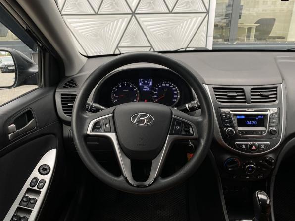Hyundai Solaris I Рестайлинг с пробегом 2016 года, цена 1 069 000 рублей, 148403 км, седан, Автокод Объявления