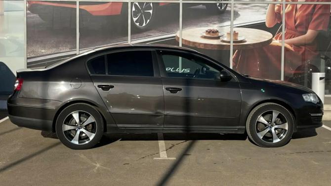 Volkswagen Passat B6 с пробегом 2010 года, цена 590 000 рублей, 348850 км, седан, Автокод Объявления