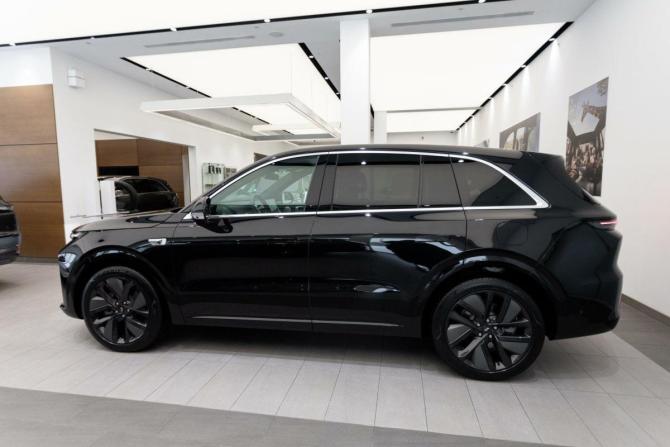 Новый Li Auto (Lixiang) L6 2025 года, цена 8 790 000 рублей, внедорожник, Автокод Объявления