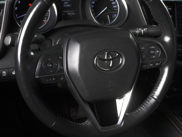 Toyota Camry VIII (XV70) с пробегом 2019 года, цена 2 825 000 рублей, 99608 км, седан, Автокод Объявления