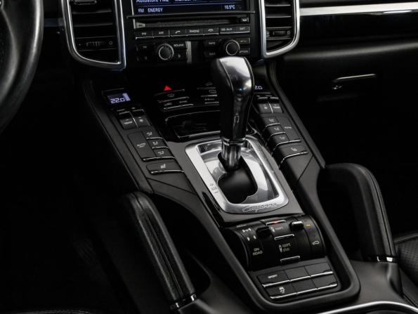 Porsche Cayenne II Рестайлинг (958) с пробегом 2015 года, цена 2 899 000 рублей, 230652 км, внедорожник, Автокод Объявления