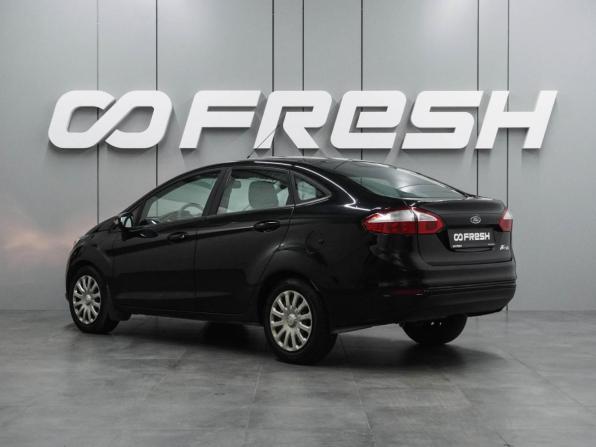 Ford Fiesta Mk6 Рестайлинг с пробегом 2015 года, цена 774 000 рублей, 140103 км, седан, Автокод Объявления