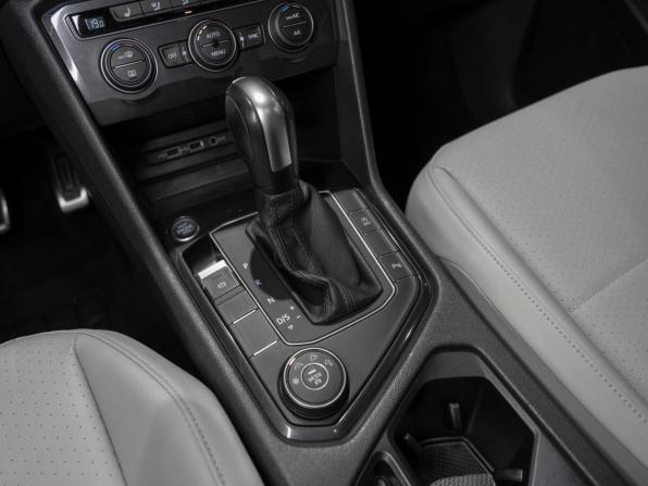 Volkswagen Tiguan II с пробегом 2020 года, цена 3 200 000 рублей, 132125 км, внедорожник, Автокод Объявления
