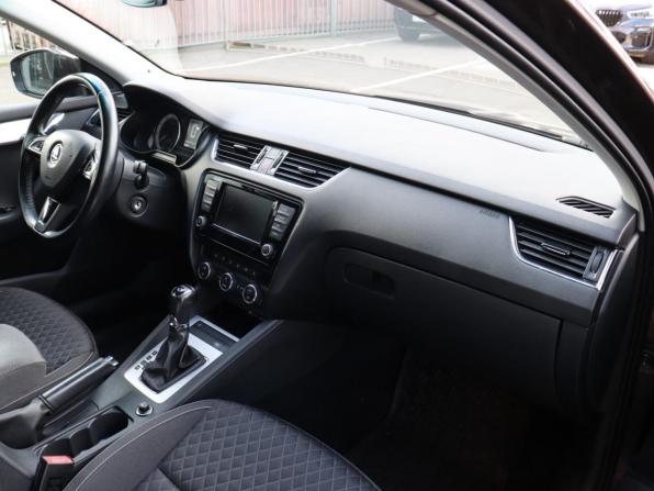 Skoda Octavia III (A7) с пробегом 2016 года, цена 1 557 000 рублей, 134316 км, лифтбек, Автокод Объявления