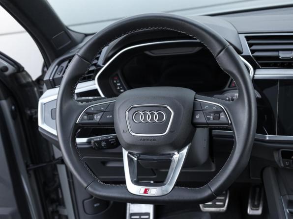 Audi Q3 II (F3) с пробегом 2025 года, цена 4 798 000 рублей, 6021 км, внедорожник, Автокод Объявления