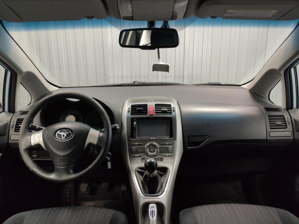 Toyota Auris I с пробегом 2008 года, цена 545 000 рублей, 251222 км, хэтчбек, Автокод Объявления