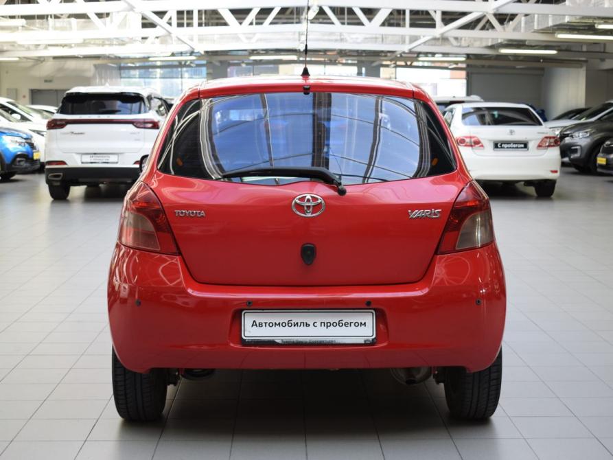 Toyota Yaris II Челябинск  - изображение 6