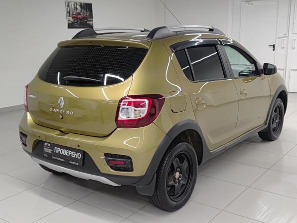 Renault Sandero II с пробегом 2015 года, цена 961 000 рублей, 136614 км, хэтчбек, Автокод Объявления
