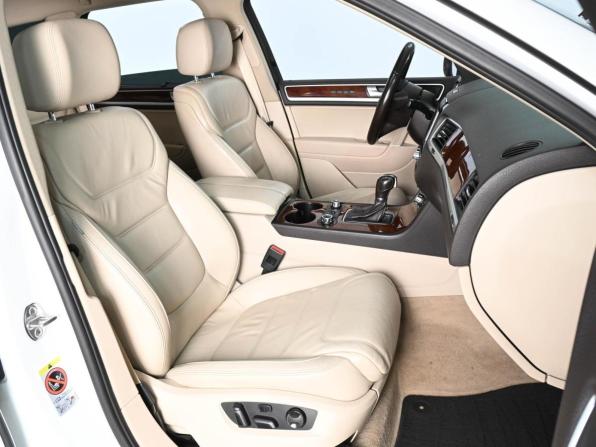 Volkswagen Touareg II с пробегом 2012 года, цена 2 375 000 рублей, 163954 км, внедорожник, Автокод Объявления