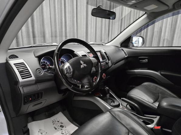 Mitsubishi Outlander II Рестайлинг с пробегом 2011 года, цена 1 179 000 рублей, 220000 км, внедорожник, Автокод Объявления