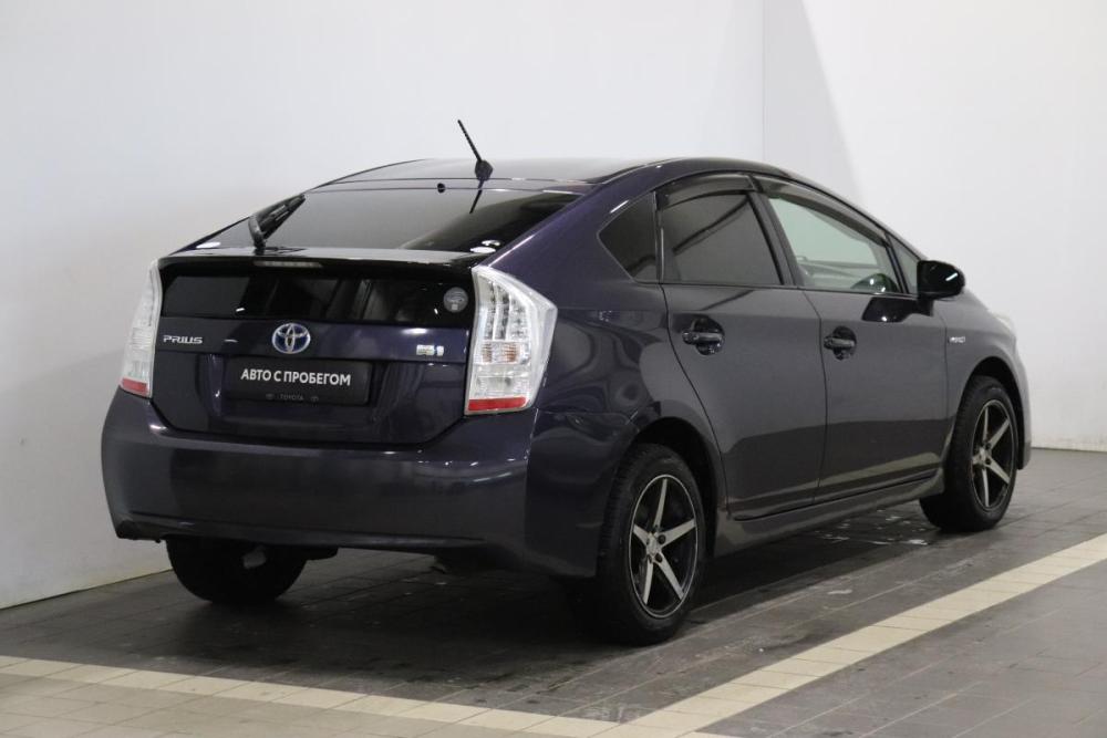 Toyota Prius III (XW30) Ульяновск  - изображение 4