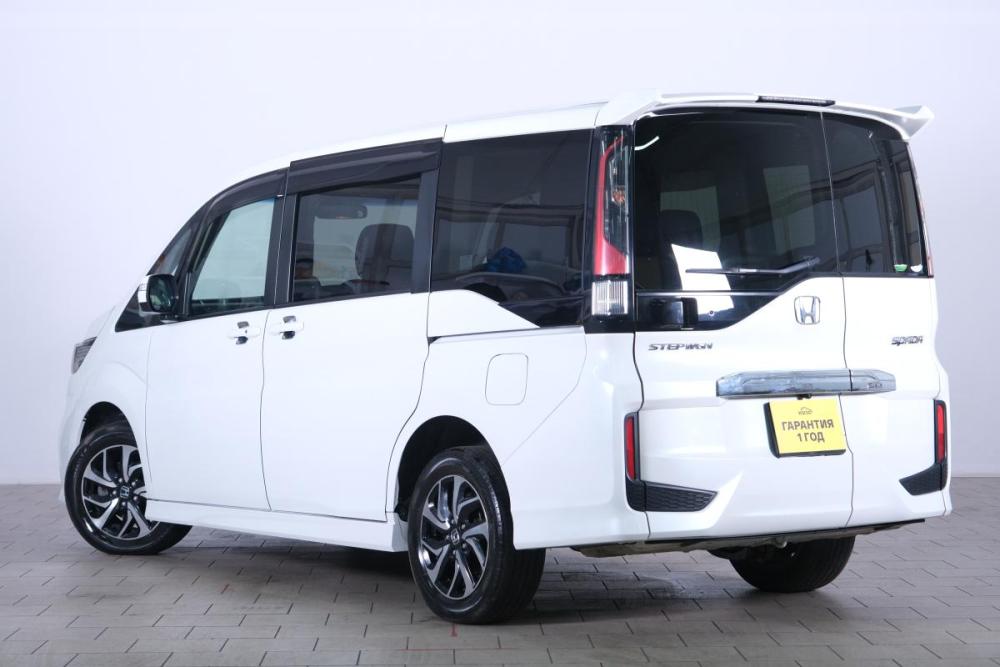 Honda Stepwgn V Рестайлинг Омск  - изображение 5