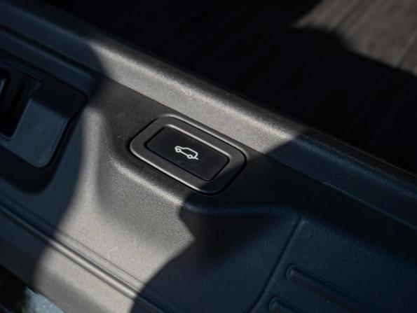 Land Rover Range Rover IV Рестайлинг с пробегом 2021 года, цена 10 150 000 рублей, 91078 км, внедорожник, Автокод Объявления
