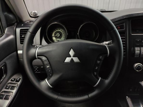 Mitsubishi Pajero IV с пробегом 2007 года, цена 1 377 000 рублей, 315993 км, внедорожник, Автокод Объявления