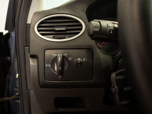 Ford Focus II с пробегом 2007 года, цена 395 000 рублей, 239015 км, хэтчбек, Автокод Объявления