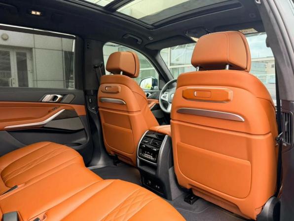 BMW X7 I (G07) Рестайлинг с пробегом 2026 года, цена 17 850 000 рублей, 10 км, внедорожник, Автокод Объявления