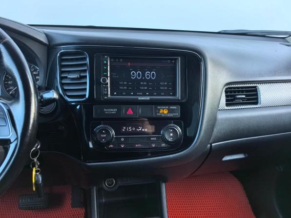 Mitsubishi Outlander III Рестайлинг 2 с пробегом 2016 года, цена 1 580 000 рублей, 165000 км, внедорожник, Автокод Объявления