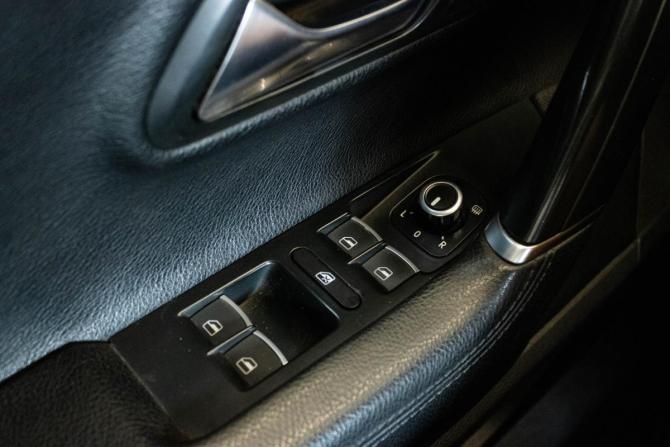 Volkswagen Passat CC I Рестайлинг с пробегом 2013 года, цена 1 155 000 рублей, 243273 км, седан, Автокод Объявления