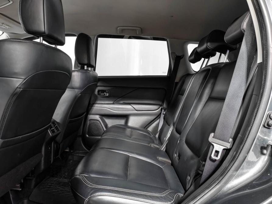 Mitsubishi Outlander III Рестайлинг 3 Санкт-Петербург  - изображение 12