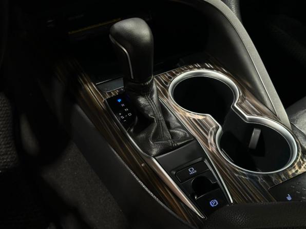 Toyota Camry VIII (XV70) с пробегом 2019 года, цена 2 449 000 рублей, 180480 км, седан, Автокод Объявления