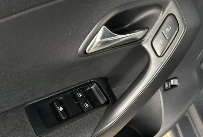 Volkswagen Polo V с пробегом 2012 года, цена 680 000 рублей, 144262 км, седан, Автокод Объявления