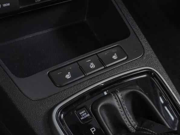Kia Rio IV Рестайлинг с пробегом 2020 года, цена 1 699 000 рублей, 93226 км, хэтчбек, Автокод Объявления